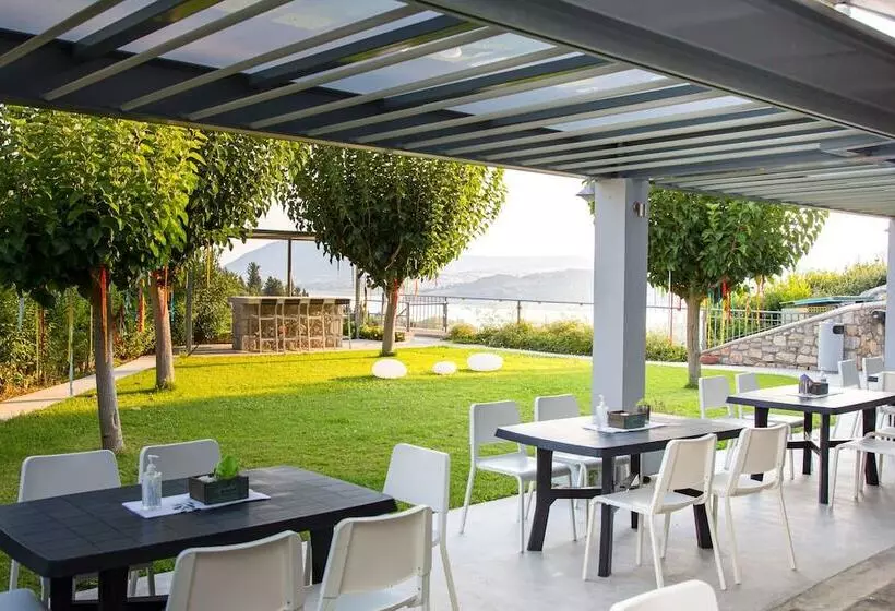 Hotelli Thealos Village