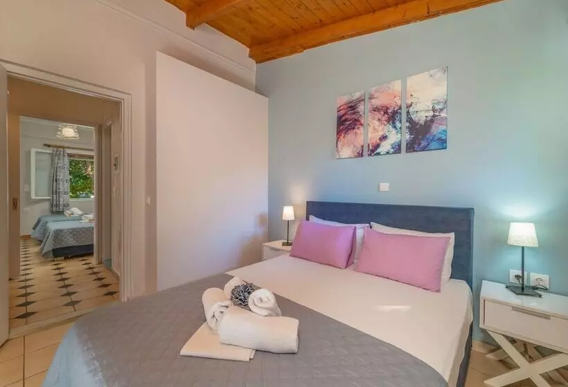 هتل Villa Flisvos