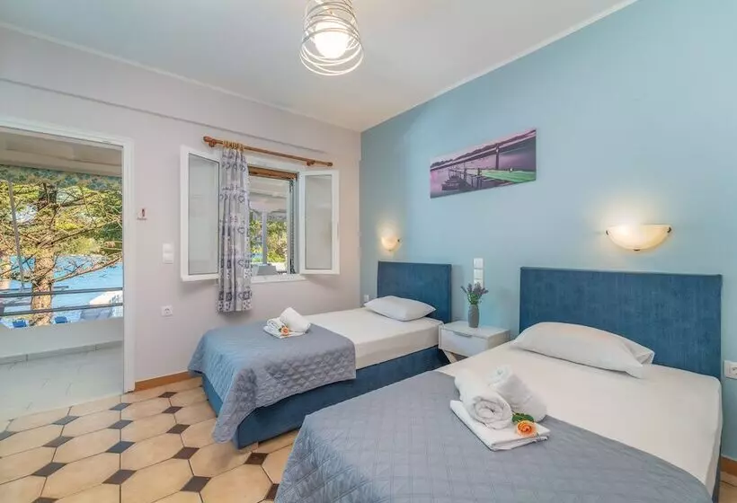 هتل Villa Flisvos