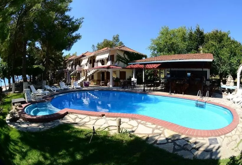 هتل Villa Flisvos