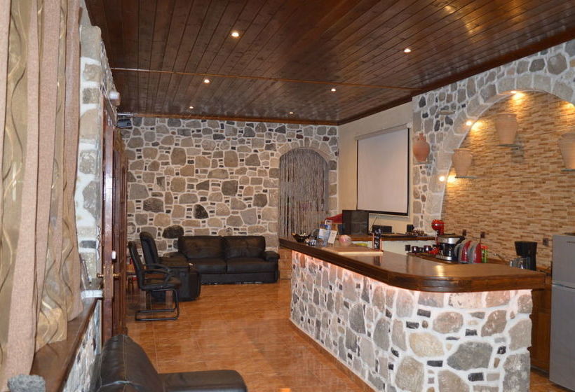 بنسيون Romantzo