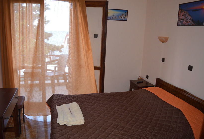 بنسيون Romantzo