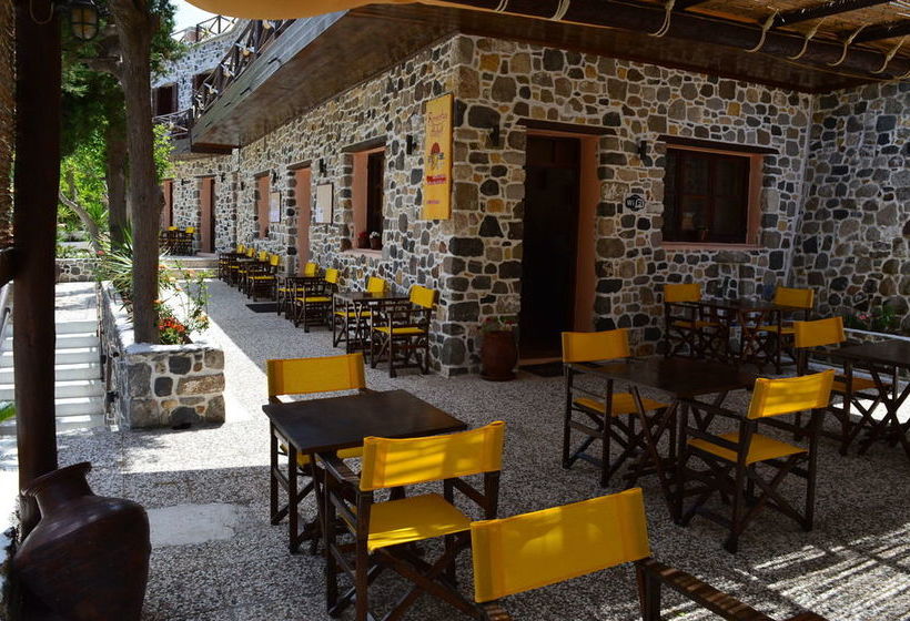 بنسيون Romantzo