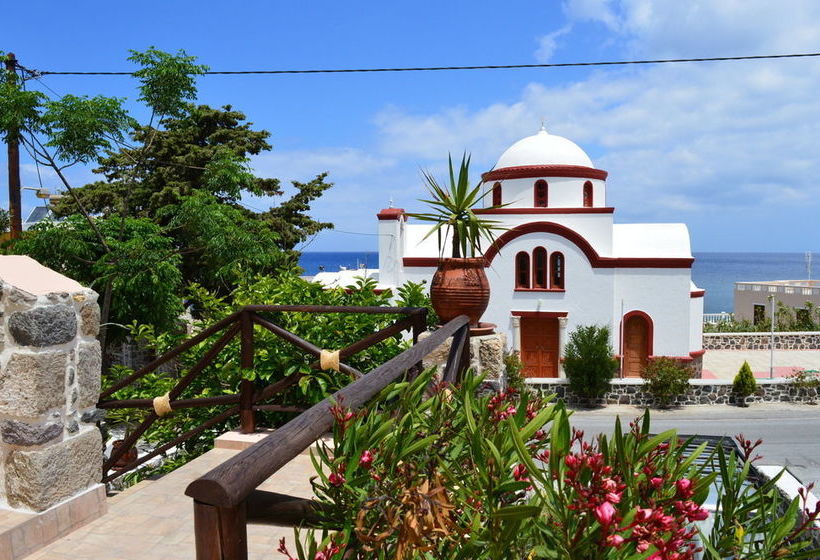 بنسيون Romantzo