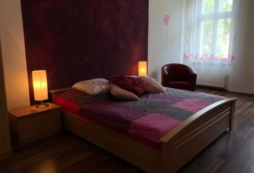 هتل Apartmany Galeta