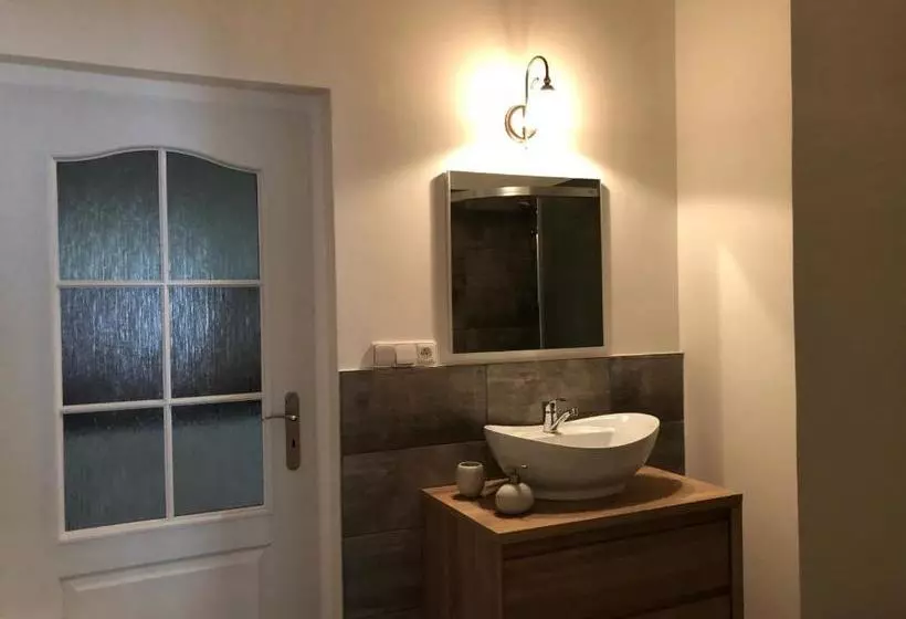 هتل Apartmany Galeta