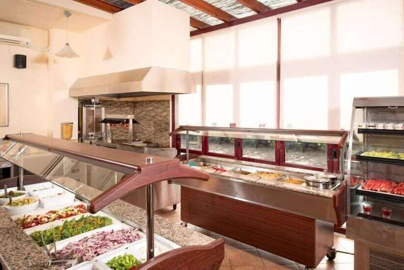 Отель Eleni Beach