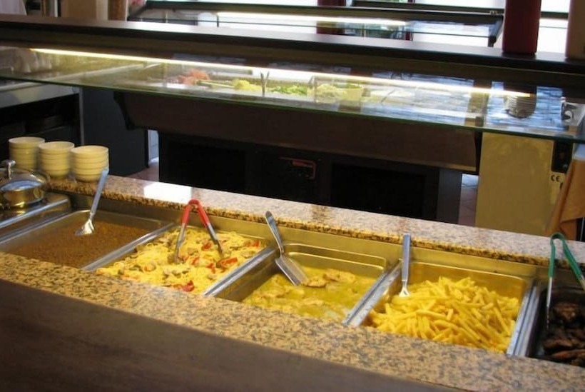 Отель Eleni Beach