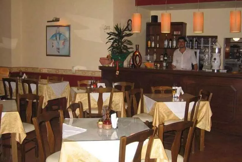 Hôtel Eleni Beach