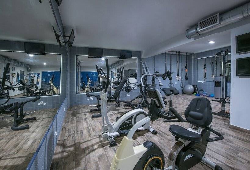 Отель Eleni Beach