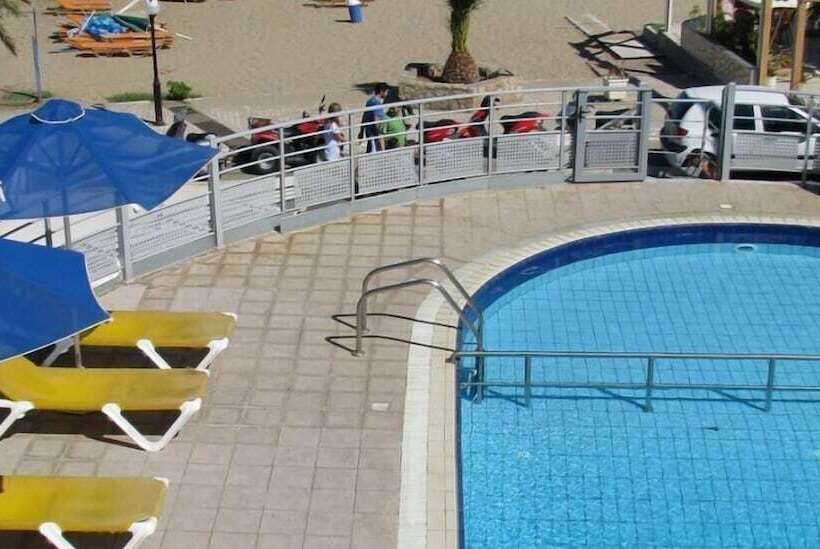 Отель Eleni Beach