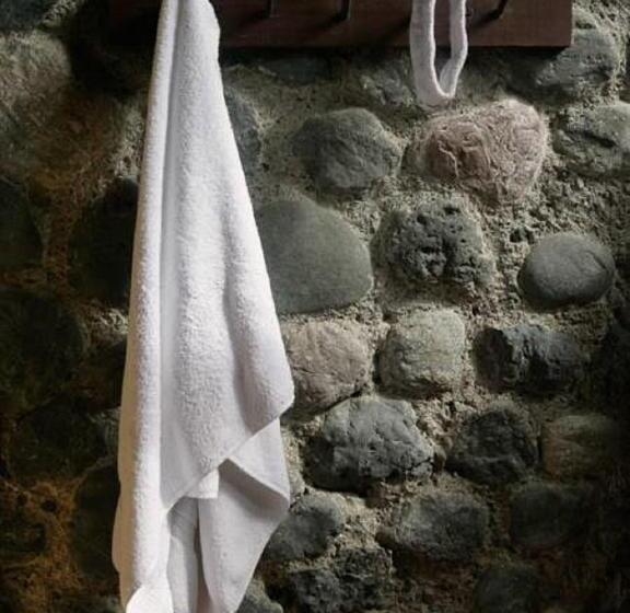 فندق Iguana Lodge Beach Resort