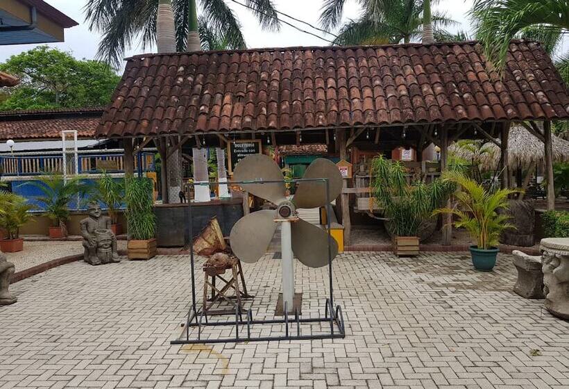 La Boya Hotel Y Parque Acuático