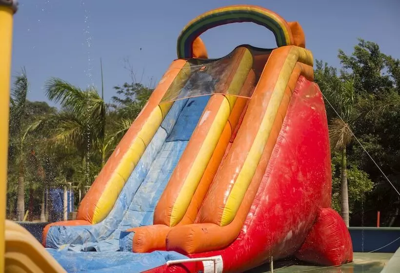La Boya Hotel Y Parque Acuático