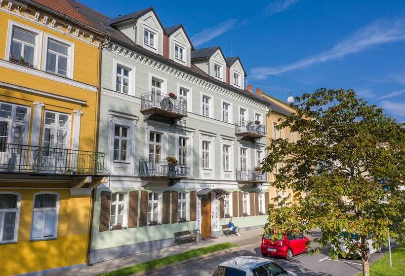 בית מלון כפרי Ld Palace Spa & Kur