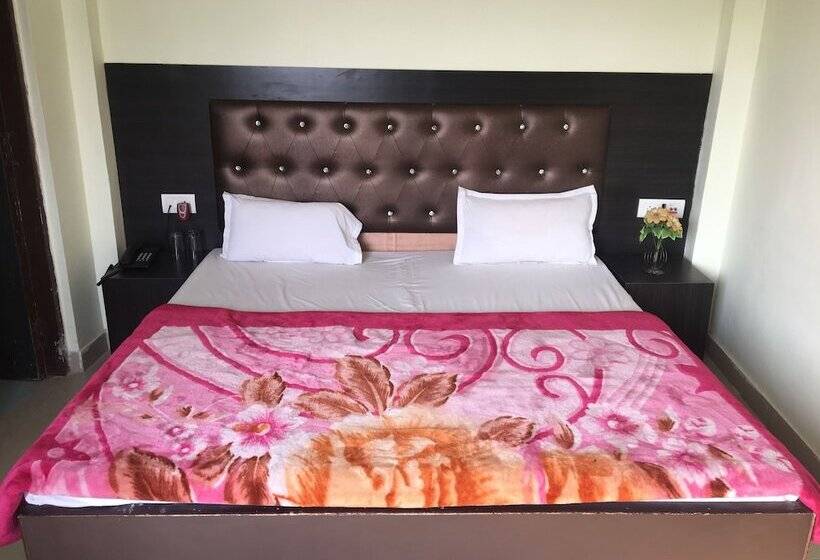 هتل Mangalam Palace   Lucknow Airport