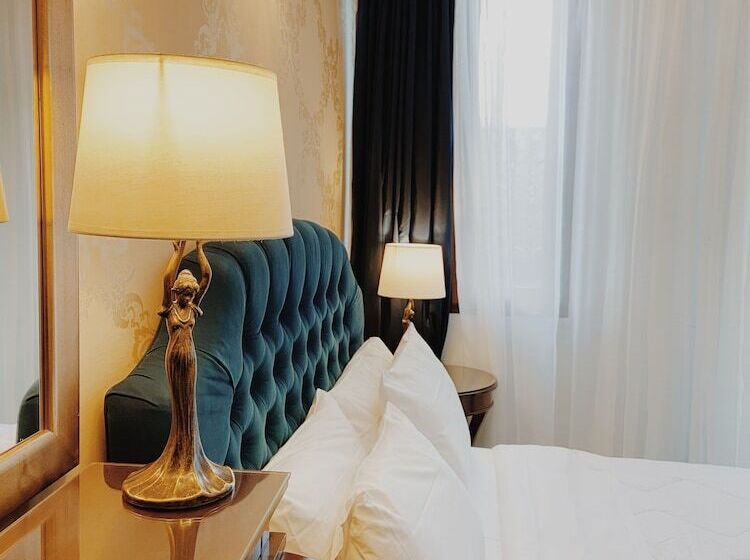 בית מלון כפרי Five Seasons Pension