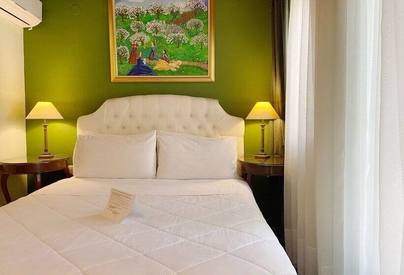 בית מלון כפרי Five Seasons Pension