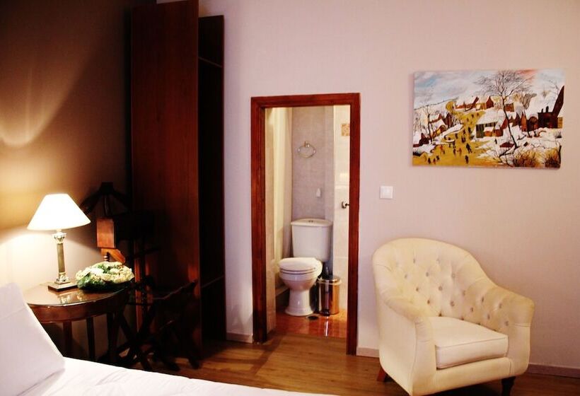 בית מלון כפרי Five Seasons Pension