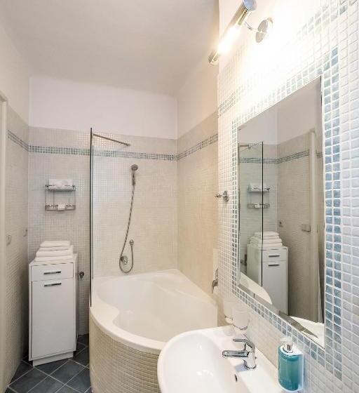 호텔 Penzion Thalleruv Dum