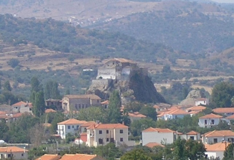 בית מלון כפרי Troyan Hill Apartments