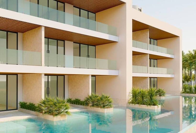 Family Selection at Grand Palladium Kantenah Resort & Spa - All Inclusive