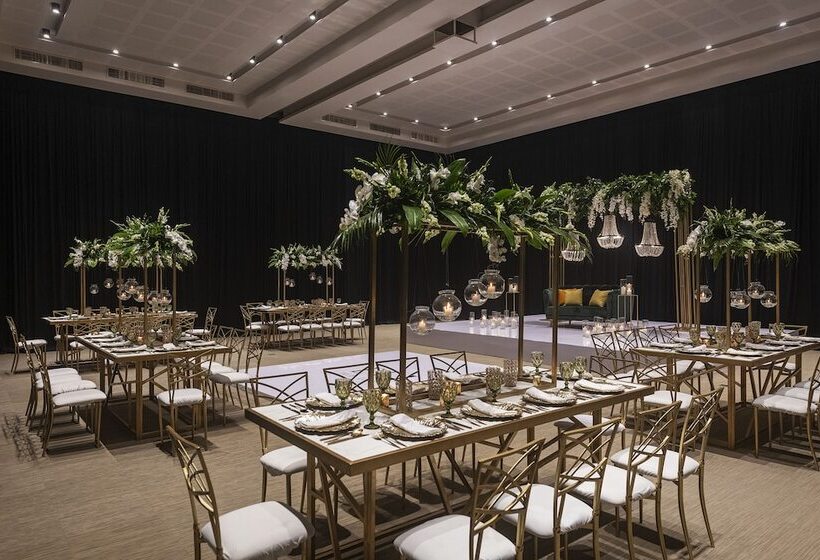 Family Selection at Grand Palladium Kantenah Resort & Spa - All Inclusive