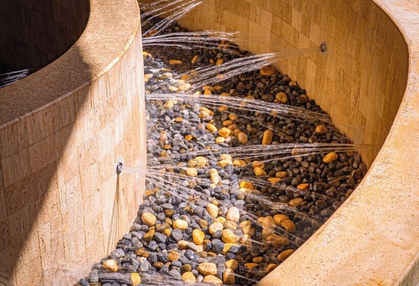 Family Selection at Grand Palladium Kantenah Resort & Spa - All Inclusive