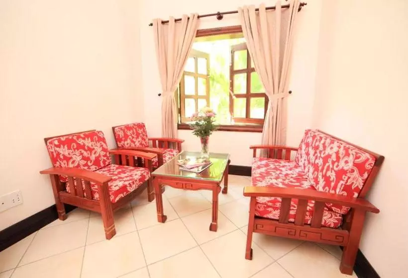 Gold Rooster Resort