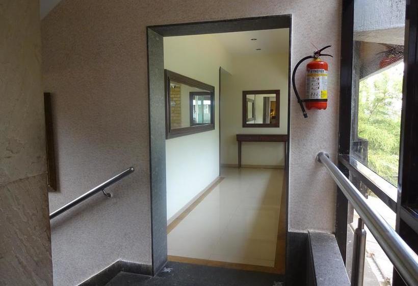 בית מלון כפרי Chandralok