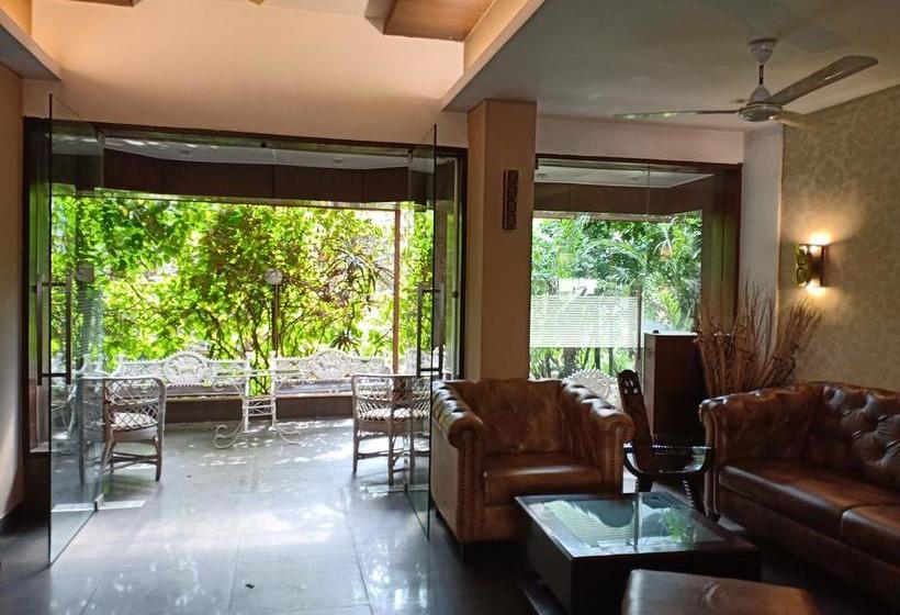 בית מלון כפרי Chandralok