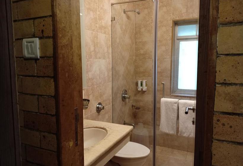 בית מלון כפרי Chandralok