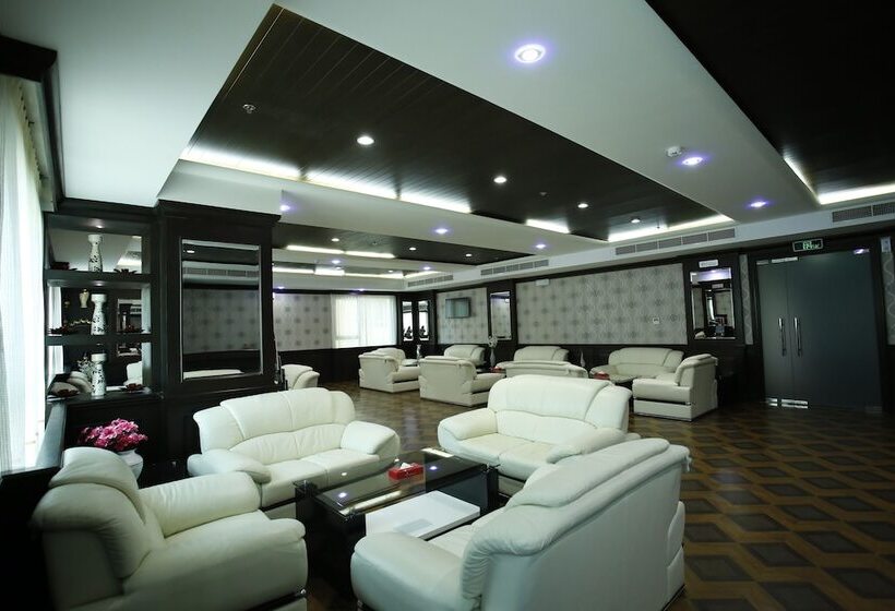 هتل Crystal Palace