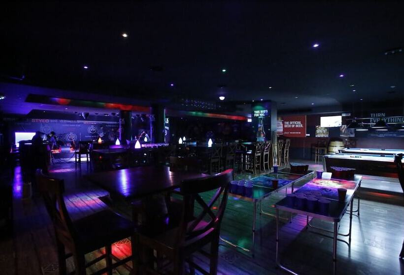 هتل Crystal Palace