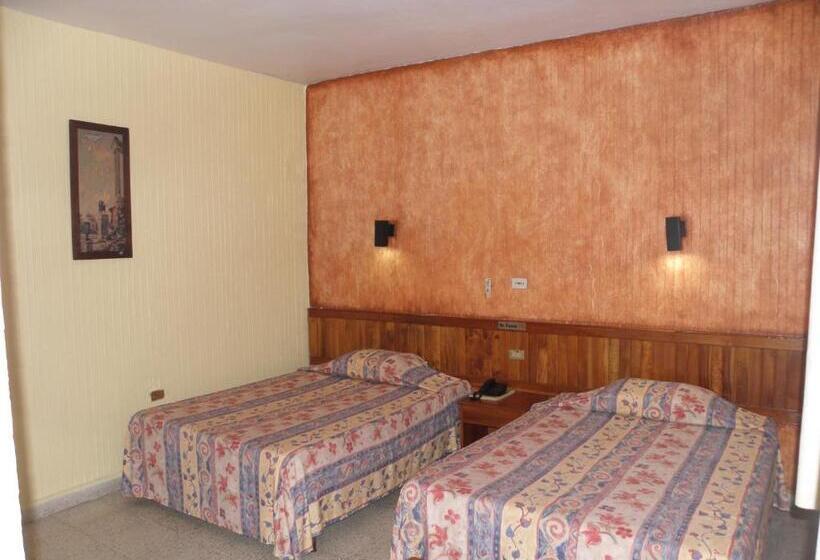 בית מלון כפרי Fenix