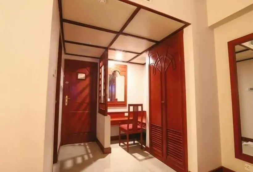 ホテル Heritage Inn