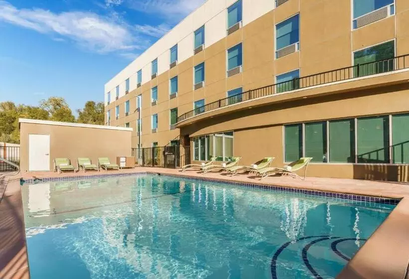 ホテル Holiday Inn Express & Suites Oakhurst Yosemite Park Area, An Ihg