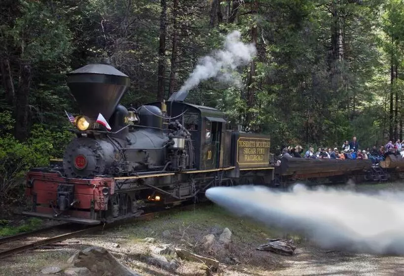 ホテル Holiday Inn Express & Suites Oakhurst Yosemite Park Area, An Ihg