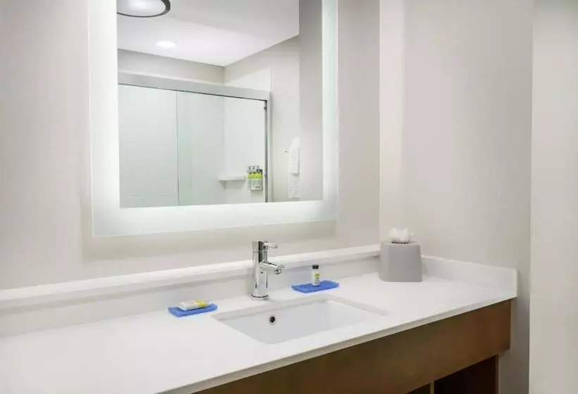 ホテル Holiday Inn Express & Suites Oakhurst Yosemite Park Area, An Ihg