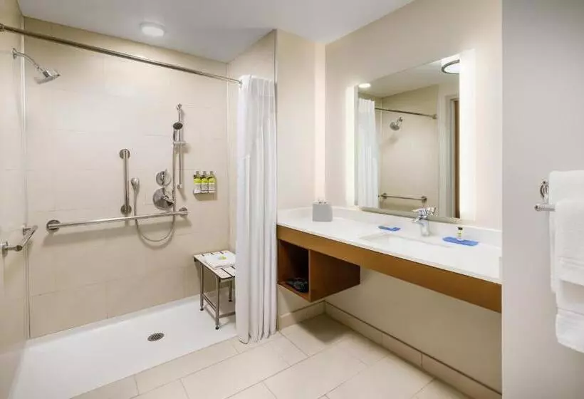 ホテル Holiday Inn Express & Suites Oakhurst Yosemite Park Area, An Ihg