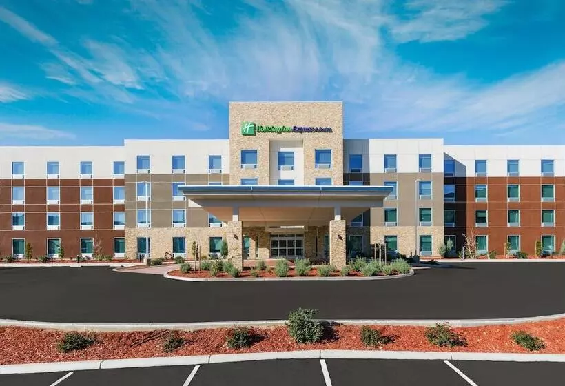 ホテル Holiday Inn Express & Suites Oakhurst Yosemite Park Area, An Ihg