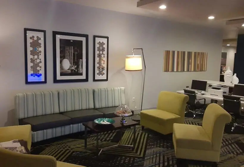 ホテル Holiday Inn Express & Suites Gatesville   N. Ft Hood, An Ihg