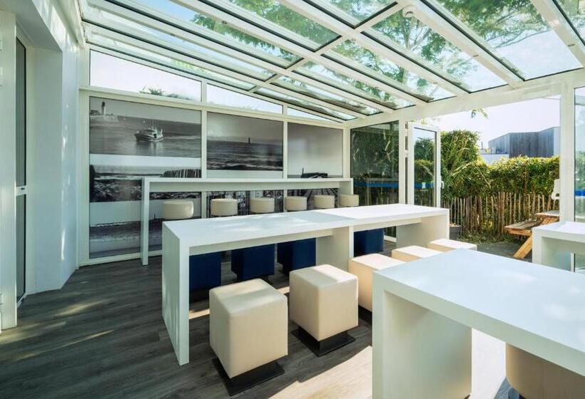 Отель Ibis Budget Les Sables D Olonne