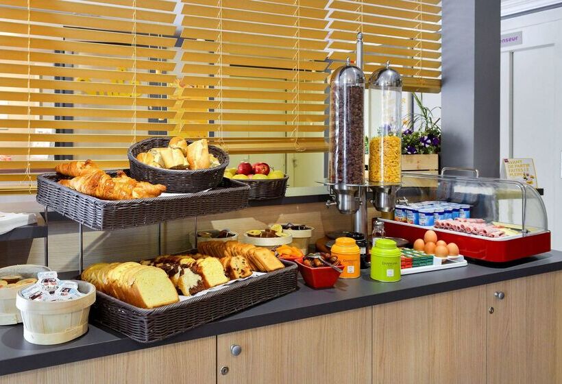 ホテル Kyriad Direct Orleans   La Chapelle St Mesmin