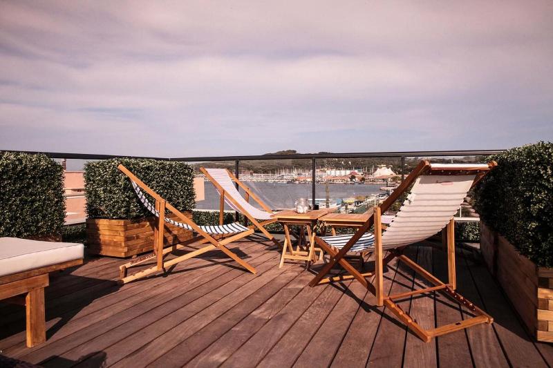 Отель Rives D Or