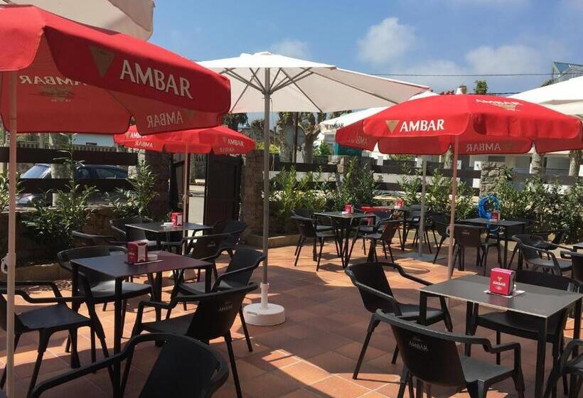 Отель The Island