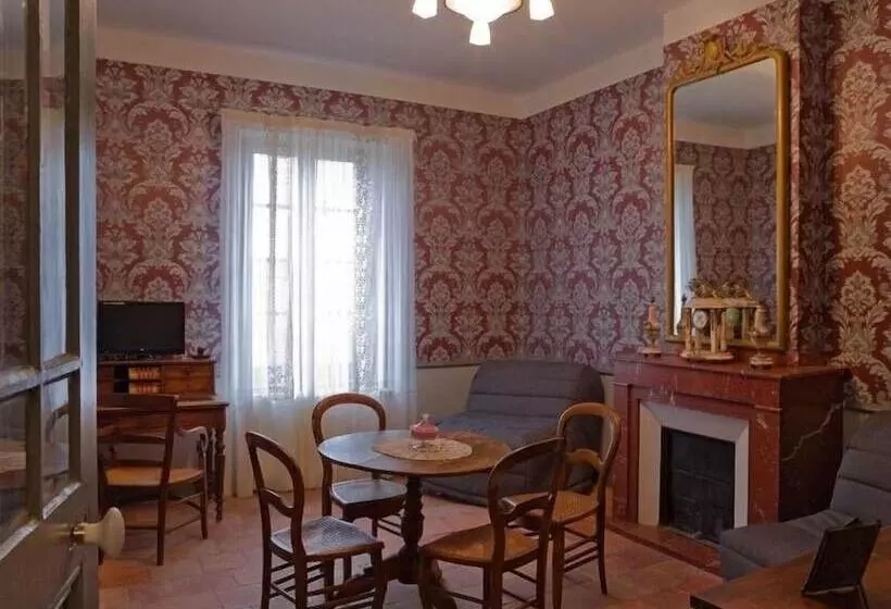 Logis Hotel   Restaurant La Marbrerie