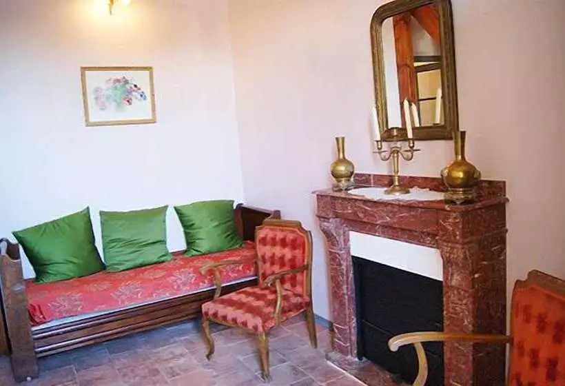 Logis Hotel   Restaurant La Marbrerie