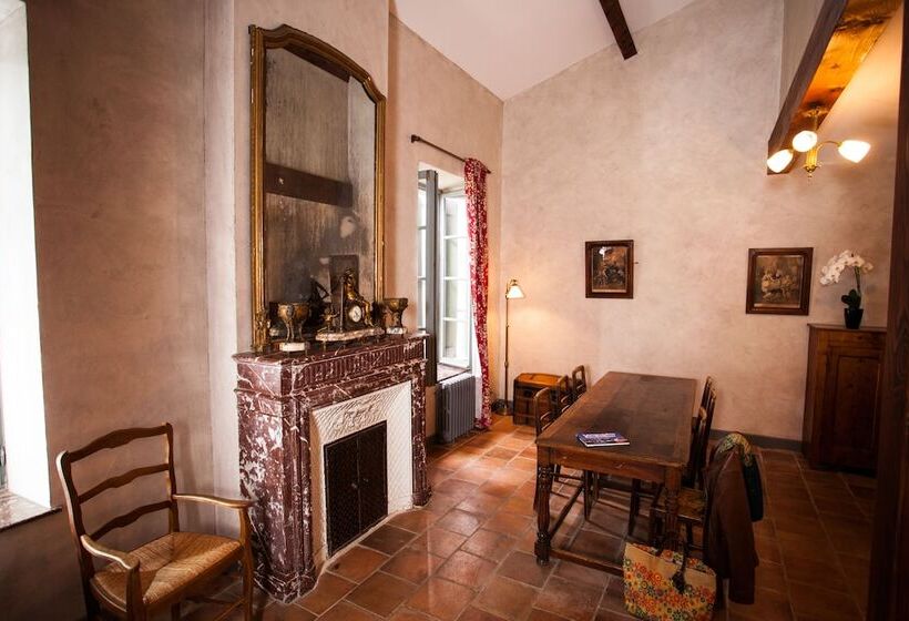 Logis Hotel   Restaurant La Marbrerie