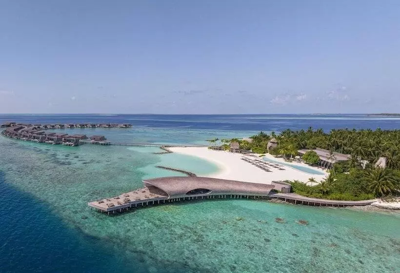The St. Regis Maldives Vommuli Resort